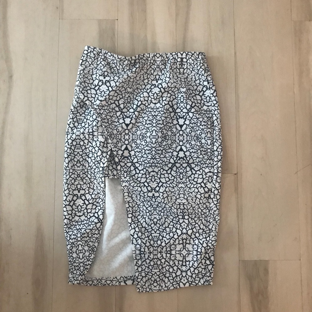 Midi skirt